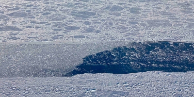 Melting Arctic sea ice as seen by a NASA plane